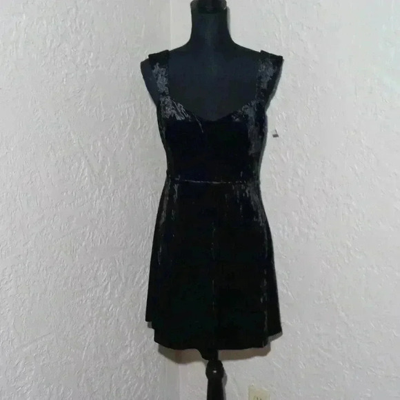 Lush Velvet Minidress - Picture 1 of 7